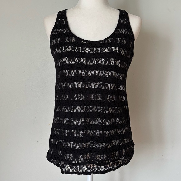 LOFT Tops - Ann Taylor LOFT Lace Tank Top Size S